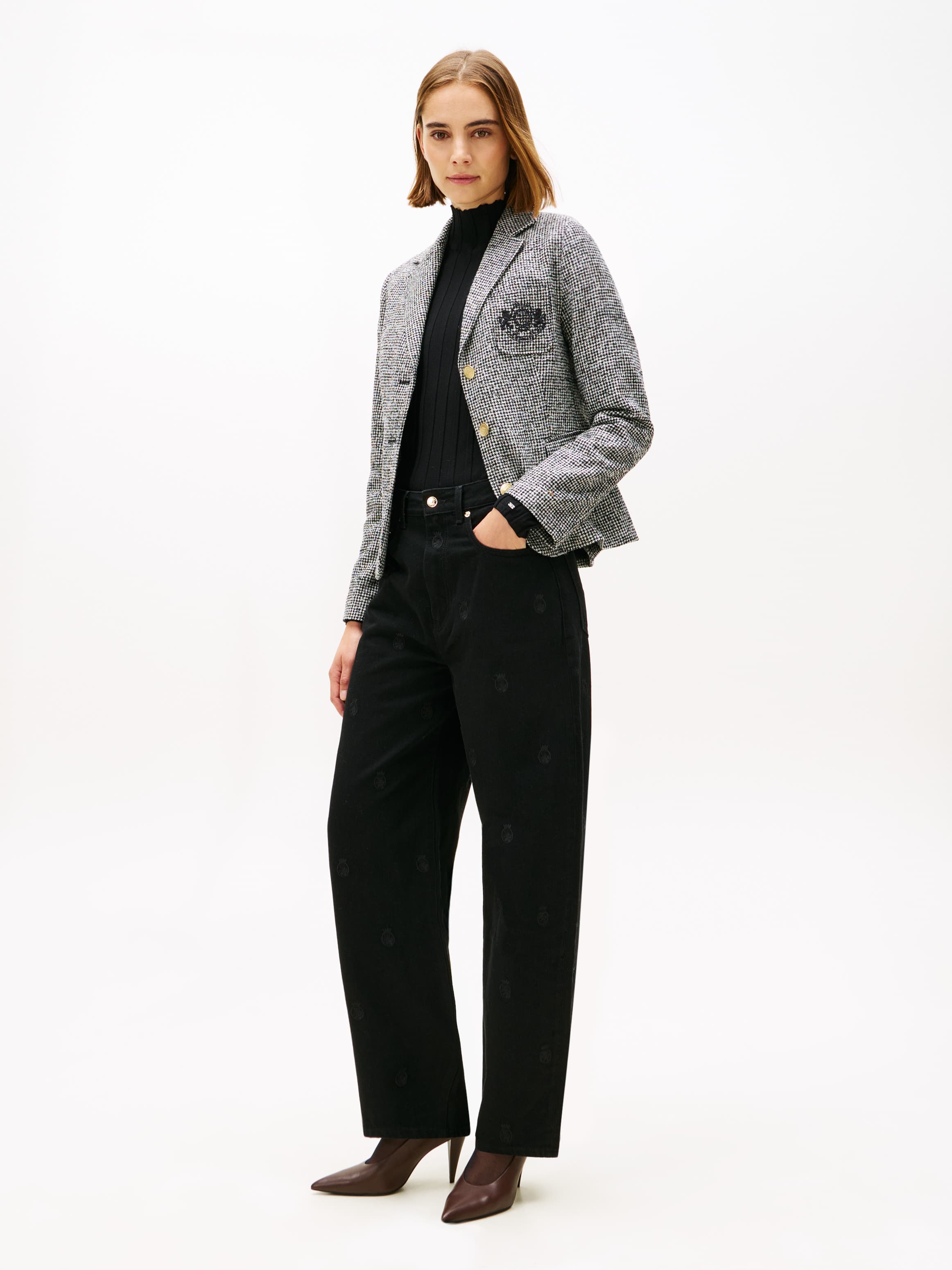 Mid Rise Barrel Leg Black Jeans
